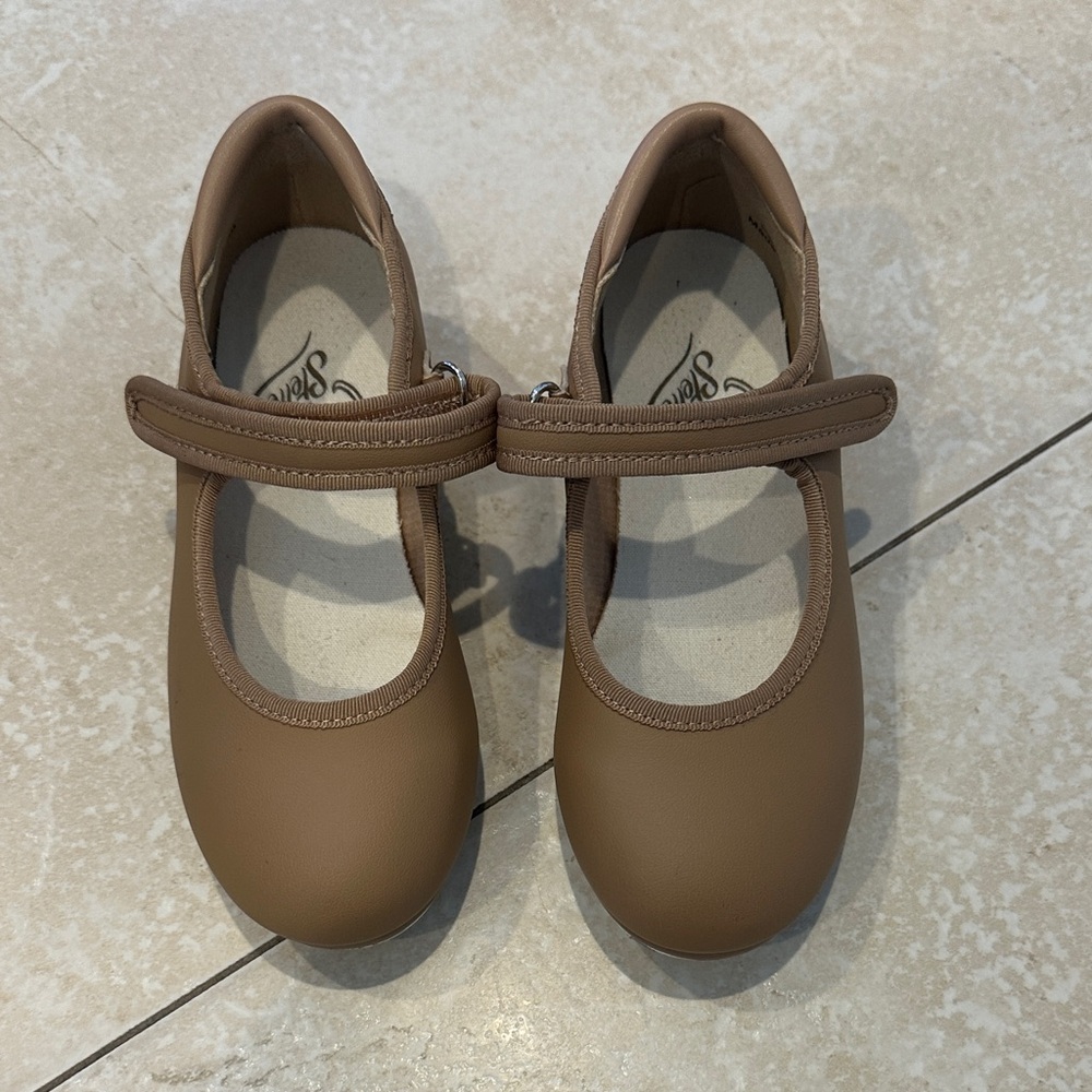 Girl toddler tan tap shoes size 10
